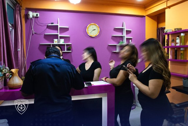 Deport kollan nimmi bidheysee aku court ah dhiyumun Immigration in nimmun badhalu koffi