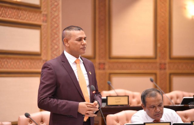 Majleeha husha'alhaafaiva budget anbura gendhan Siyam govaalaivvaifi