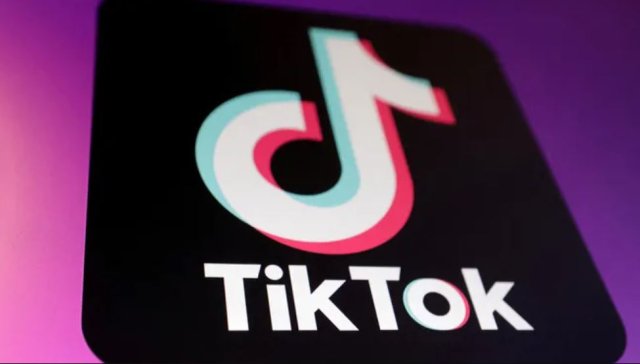 America gai adhives Tiktok beynun kurevey!