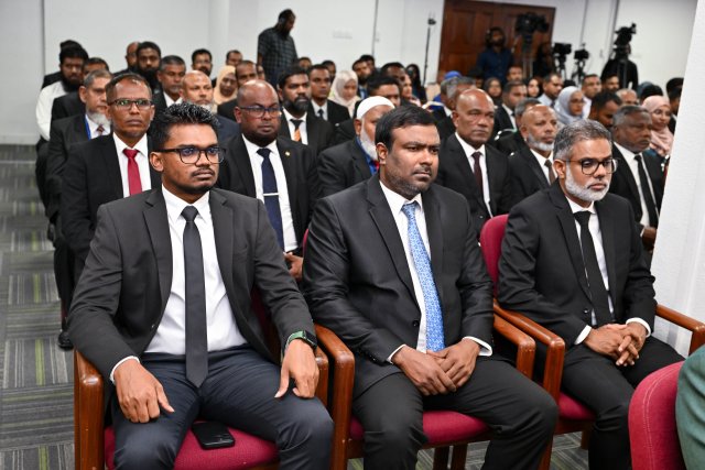 Fandiyaarunnai aaila ah health insuarence dheythee gina bayaku faadu kiyanee