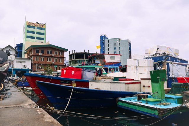 Falhugai alhaafai onnairu ves falhuverin ulhandhugai thiben laazim