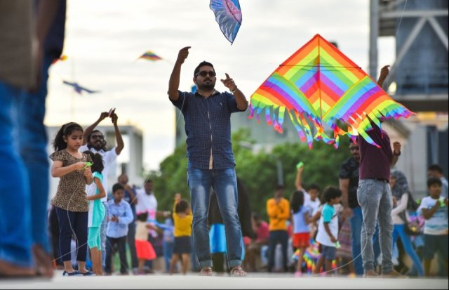 Roadha kuru kurun: ehaaraai mihaarah balaa iru bodu badhaleh!