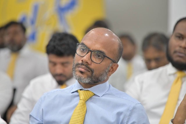 Aa terminal ge bodethi masakkaiythah koffai onnaanee midhiya sarukaarun: Ameeru