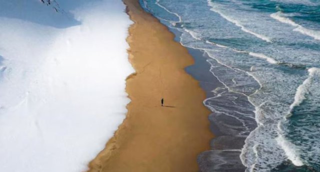 Gudhurathuge ajaibu thakuge therein Japan ge Hokkaido Beach!
