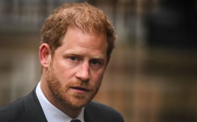 Shaahee aailaa aa eku oiy gulhun rangalhu kuran beynunvaa kamah Harry bunefi