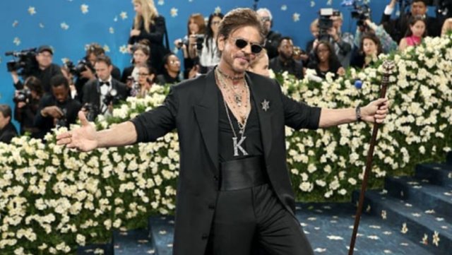 MET Gala gai Shahrukh Khan ge furathama fenilumah bodu tharuheebeh!