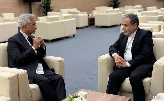 India-Pakistan masrahu hoonuvefai vanikoh Iran ge foreign minister India ah