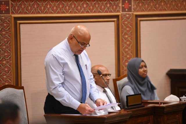 Haidharu vidhaalhuvee baraabarah student loan dhakkanee emme 40% darivarun kamah
