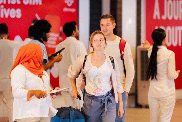 Raajje ai touristun ge adhadhu million akaa kairi koffi