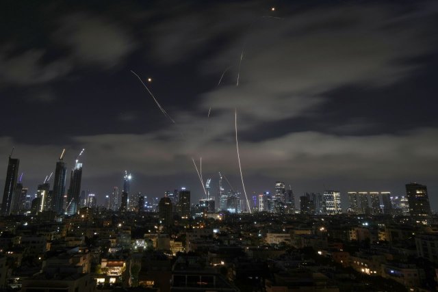 Gina gellunthah libunee israel ge missile in dhifaauvaa nizam thah fail vumun
