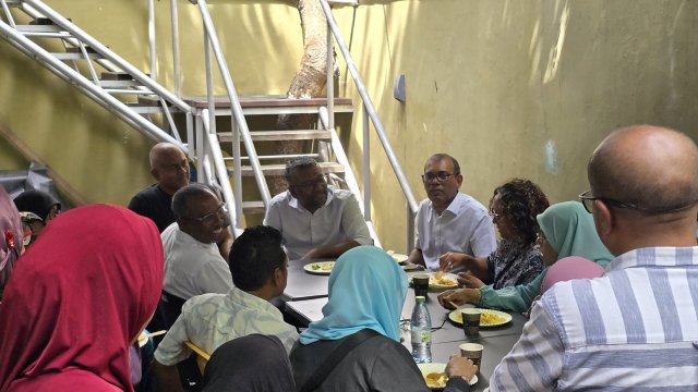 Fayyaz aai Nasheed ge bahdhaluvumeh, fulhaa dhaairaa eh gai mashvaraa kurevvi
