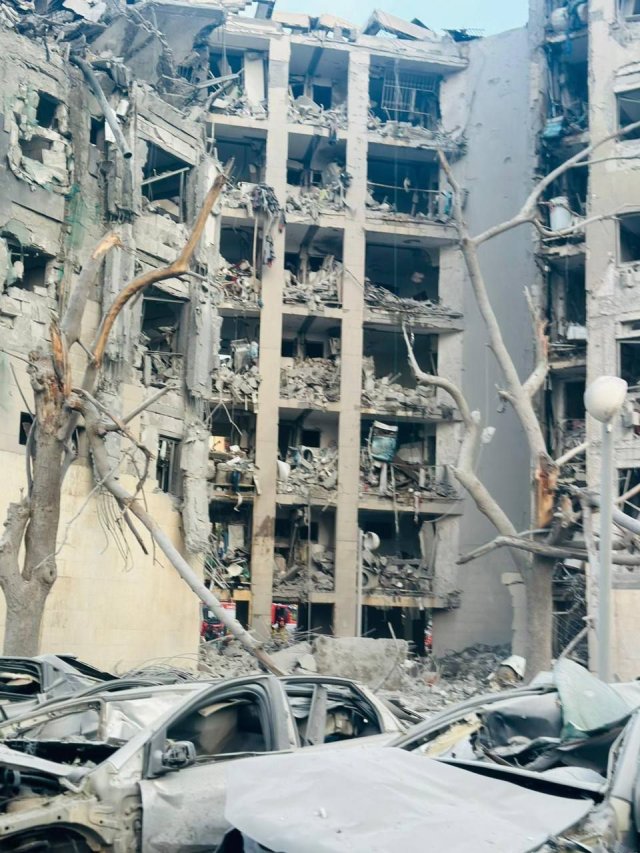 Iran aai Israel ah hamala huttaalaigen nuthibevunu, Iran in Israel missile thakeh!