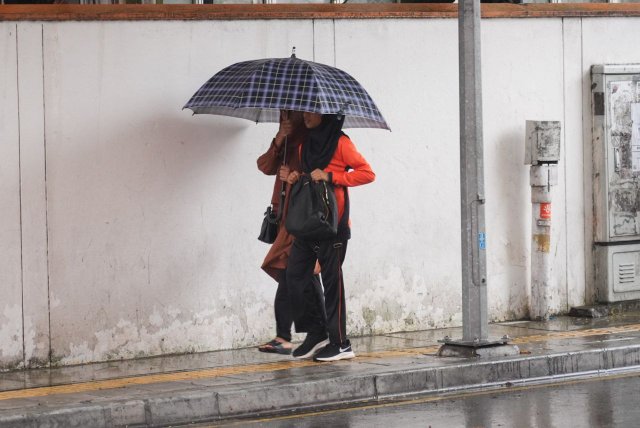 Kuriyah oi 24 gadi iru dhekunaai medhuraajje thereah moosun goas!