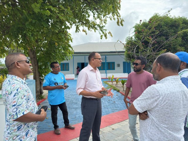 OPINION: Muizzu gellijje, Nasheed faalhu vejje, team thah rahrashah