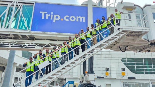 Aa terminal gai beynun kura passenger boading bridge thakah muazzafun thamreenu koffi