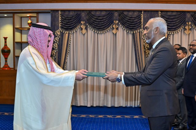 Saudi Arabia ge aa safeeru ge faiykolhu raees Muizzu ah aruvaifi