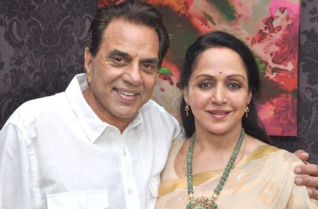 Hema aa kaiveni kuran Dharmendra islam dheen gaboolu kuri tha?