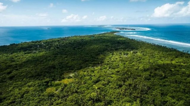 Gadhdhoo in gamah dhathuru kuri meehaku gelligen hoadhanee