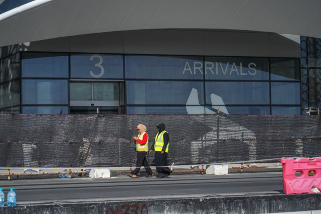 Airport traffic flow ah anehkaa ves bodu badhaleh 