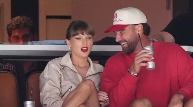 Taylor bunee loabiveriyaa Travis ge 