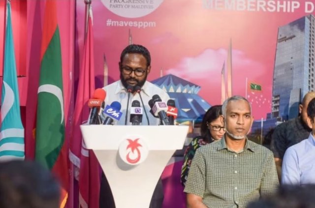 Muizzu ah sanaa kiyamun dhiya PNC ge activist aku high court ge fandiyaaru kmah lanee