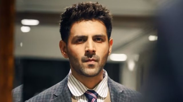 Pakistan in inthizaam kuraa event ehgai baiveri vaathee Karthik ah inzaaru dheefi