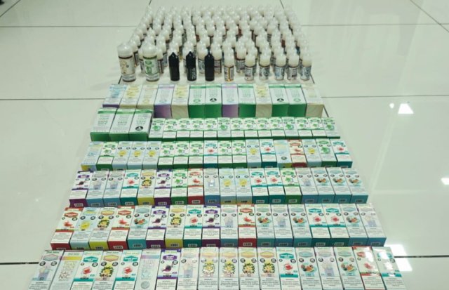 Geveshi aniyaa ge massala eh gai Apartment balai faaskuranikoh Vape thakeh fenijje