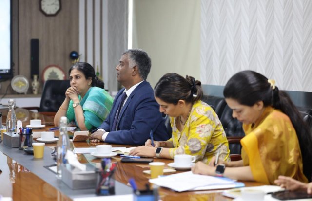 T-bill dhekkun india in anekkaa ves faskoh dheefi