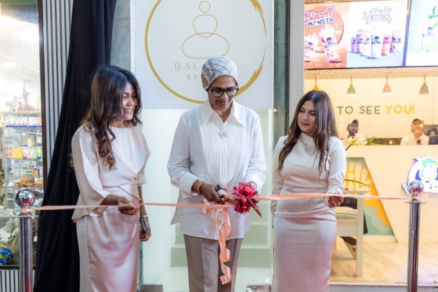 Yoga ge class thah nagaidhey studio eh rajjeygai furathama faharah hulhuvaifi