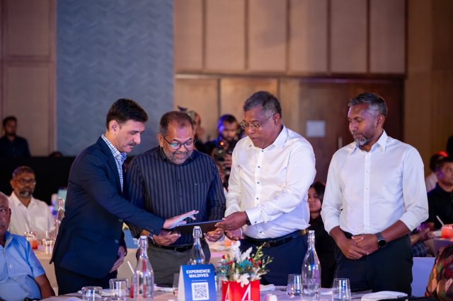 BML aai American express in campign eh fashaifi