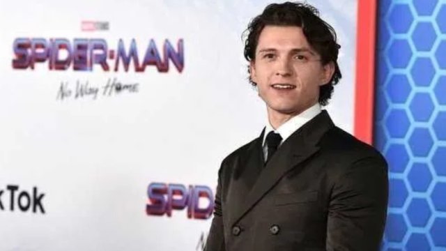 Tom ge aniyaa aa eku Spider Man ge masahkai huttumakah!