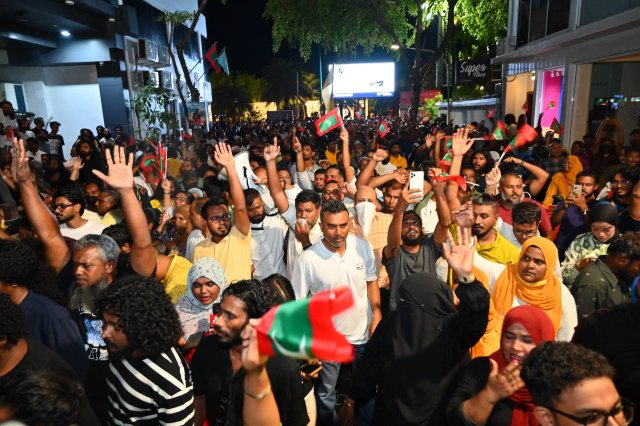 November 17 gai MDP in anekkaa ves bodu muzaaharaa eh baavvanee