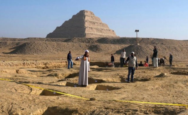 Pharoah zamaanuge aasaaree kurehumeh Misrun gehlijje