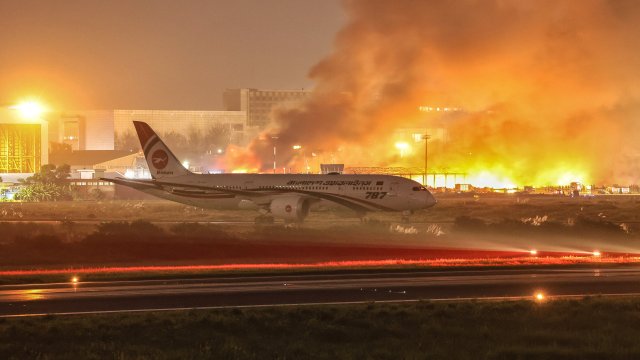 Bangaldesh ge mai Airport gai alifaan roave dhathuruthah huttumakah 