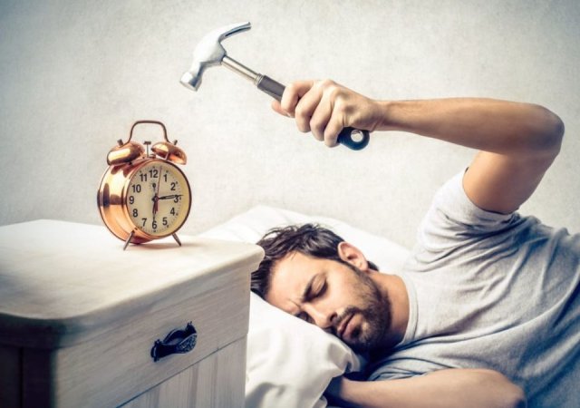 Nidhaa heylaa iru mood goas koh hunnanee mihenve kamah vedhaane!