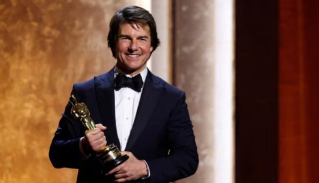 40 aharah fahu Tom Cruise ah eyna ge furathama Oscar Award libijje