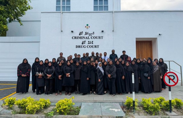 Musaara bodu nuvaathee, sharuee dhaairaa ge muvazzafun kalhu hedhumugai himeyn ihthihaaj eh!