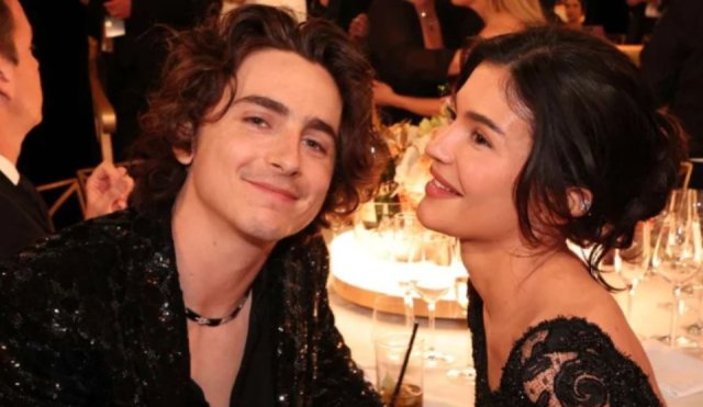 Timothee aai Kylie ge gulhumugai harukashi gavaaidhu thakeh!