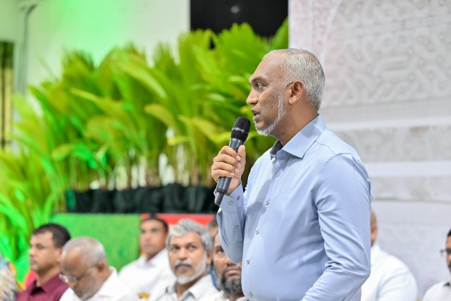 Raees maafannu rayyithunnaa bahdhalu kuravvanee, suvaalu kureveynee huhdhadhey bayakah ekani!