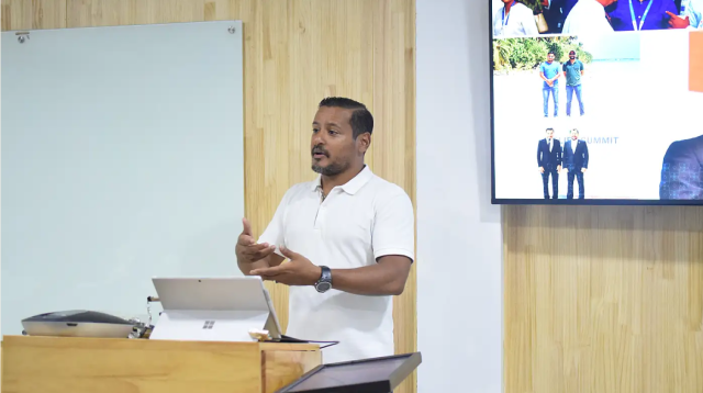 Aailaa kudhinthakakah jinsee goanaa kuri kamah bunaa Sanee ge massala eh fuluhun balanee