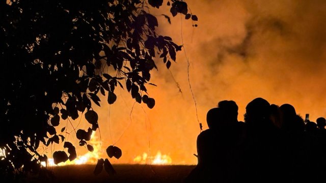 Fuvahmulah chas bin sarahahdhu gai roave andhanee