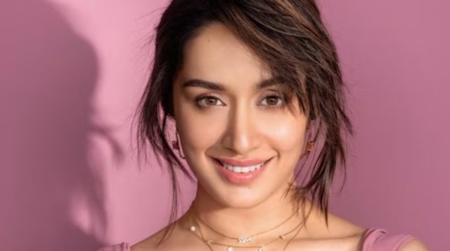 Kaiveni kuraanee kon irakun tho ehumun Shraddha bunee keekey?