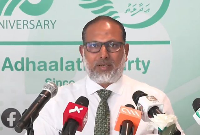 Gadhafai vihdhaafa sarukaarun miulhenee rayyithunge faisaa ah khiyaanaaiytherivaan: Imran