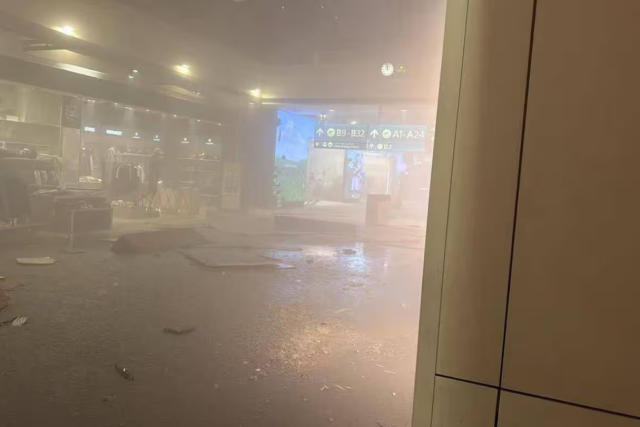 Iran ge hamalaa ehgai Dubai Airport ah bodethi gellun thakeh vejje