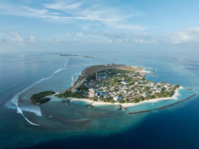 Raiymandhoo meehun Thulusdhoo ah badhalu kuran 44 ge alhanee