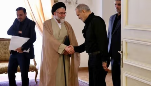 Iran ge Intelligence minister avahaarakollaifi