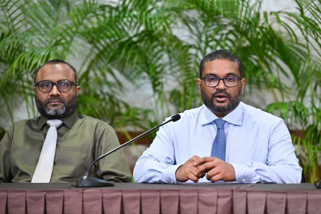 Hanguraamaige beynumah evves gaumakah raajjey ge evves thaneh beynun nukureveyne: Ghassan