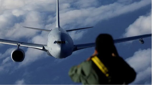 Hanguraamaigai baiverivaa America boat thakah Spain ge vaige sarahadhdhu bandhu kohfi