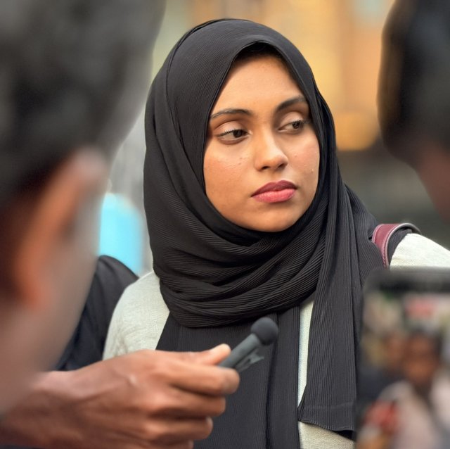 Eesha ge machah gazuf ge dhauvaa koffi