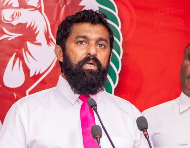 Raees Muizzu ah gazf kuri kamah thuhumathu koh lawyer asif fuluhah haaziru kuranee